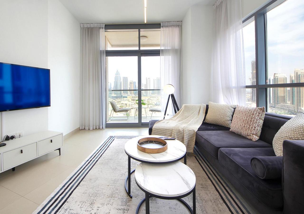 Stylish 2br In Bellevue Pool, Gym & Burj Views Apartment *