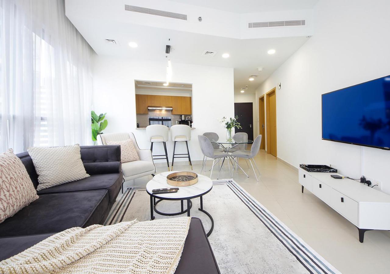 Apartment Stylish 2br In Bellevue Pool, Gym & Burj Views *