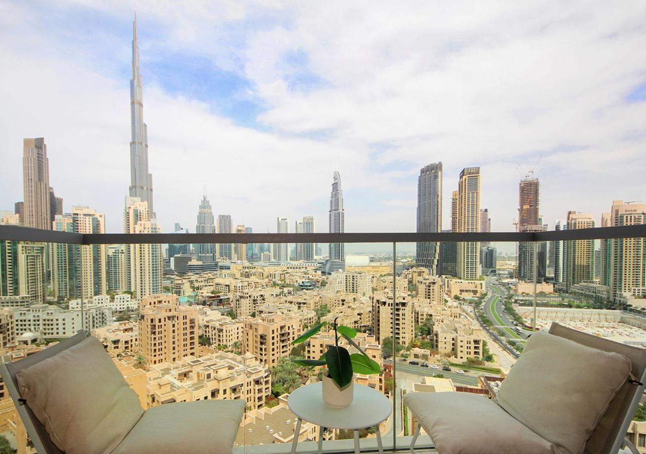Stylish 2br In Bellevue Pool, Gym & Burj Views Dubai