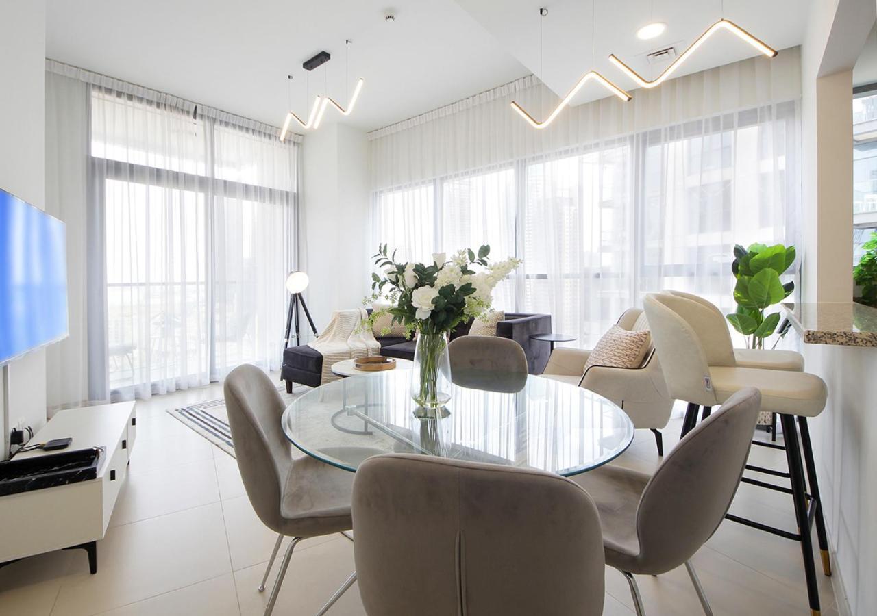 Stylish 2br In Bellevue Pool, Gym & Burj Views * Dubai